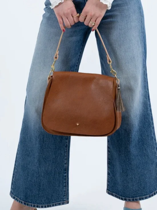 Meanwhile Back on the Farm Saddle purse - Picture 7 of 10